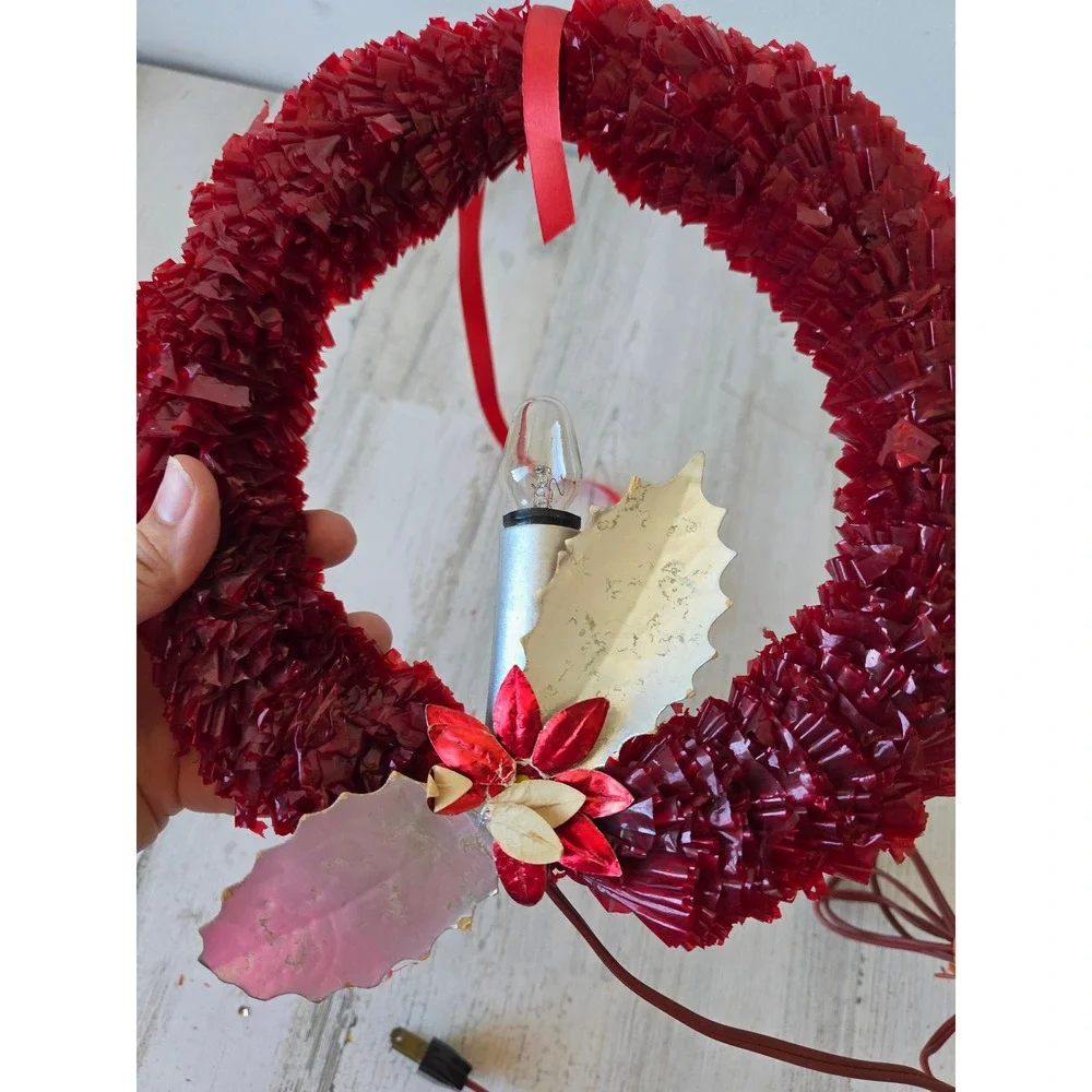 Vintage cellophane wreath red candle light up hanging Xmas Daisy